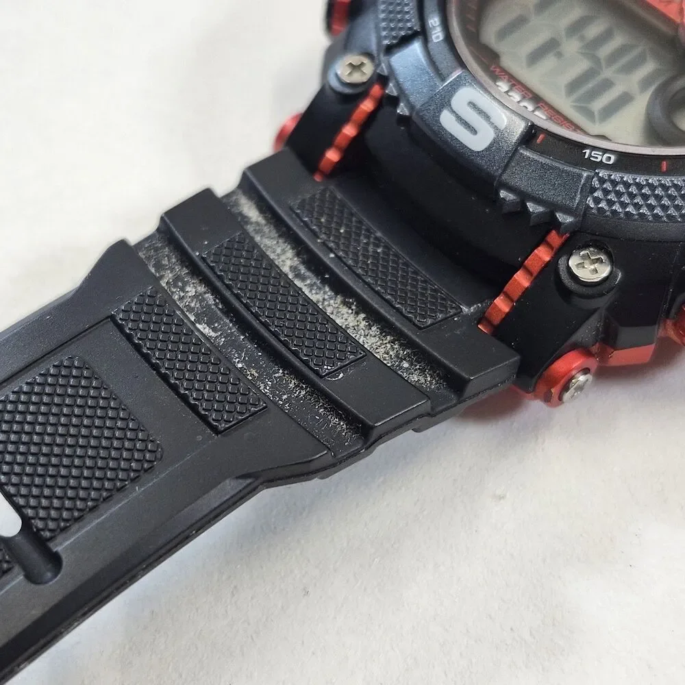 Armitron Sport Digital Chronograph Watch Mens Works Month Day Date Alarm